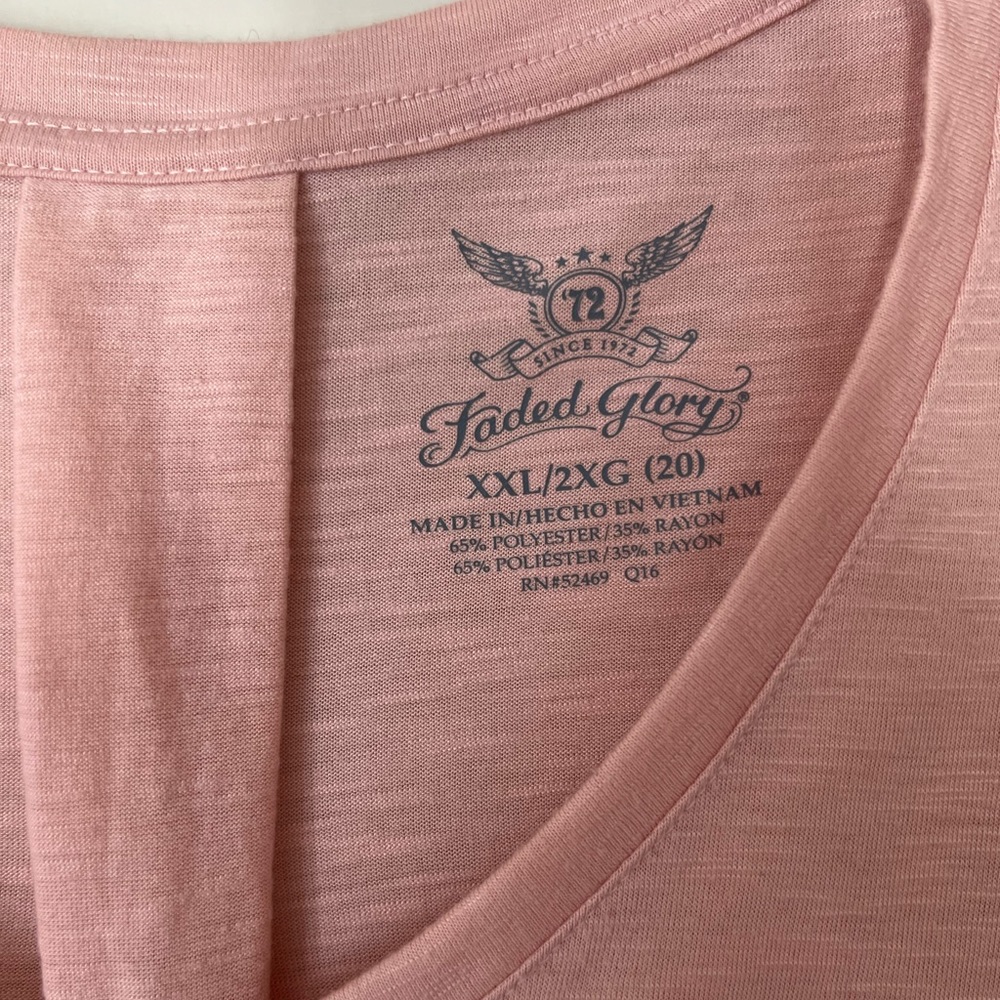 Faded Glory pleat back shirt